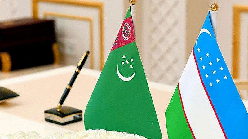 Телефонный разговор между Министрами иностранных дел Туркменистана и Узбекистана