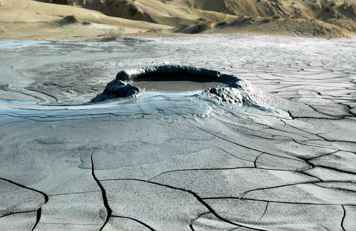 Mud volcano Akpatlavuk - a geological natural monument of Turkmenistan