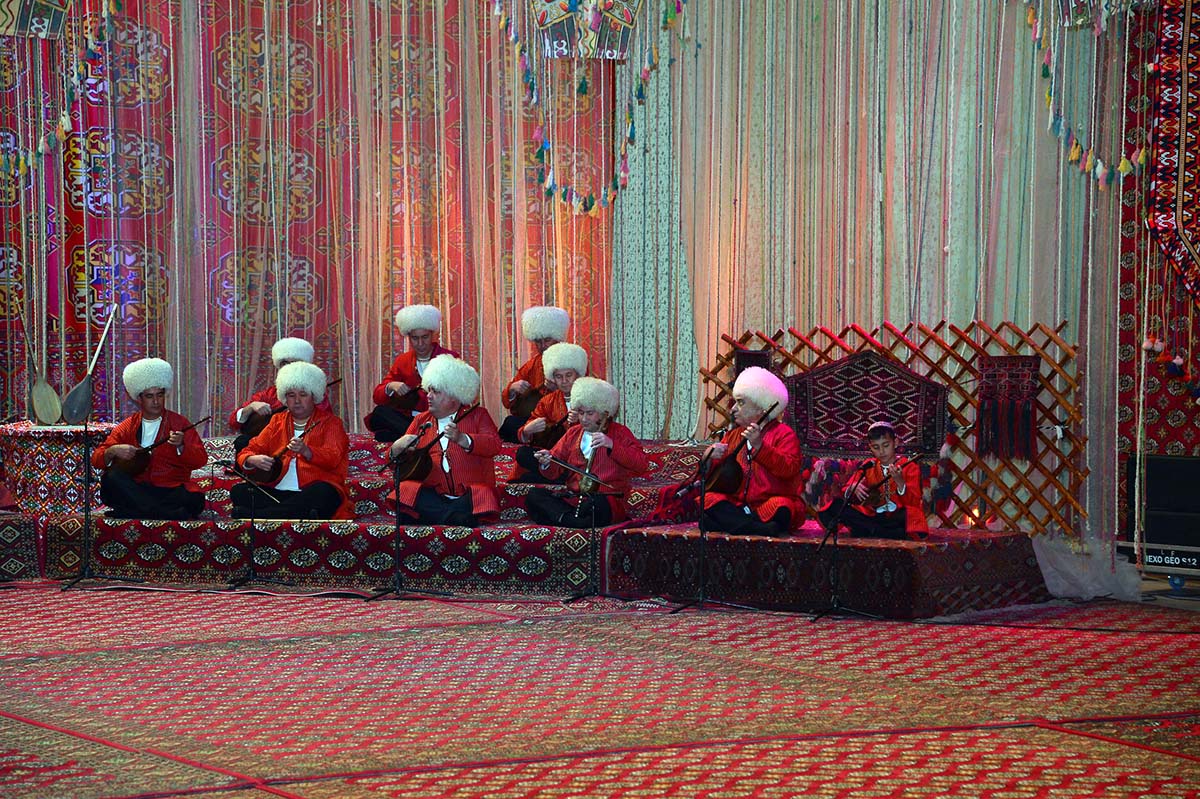 Celebration at the Palace of Mukams