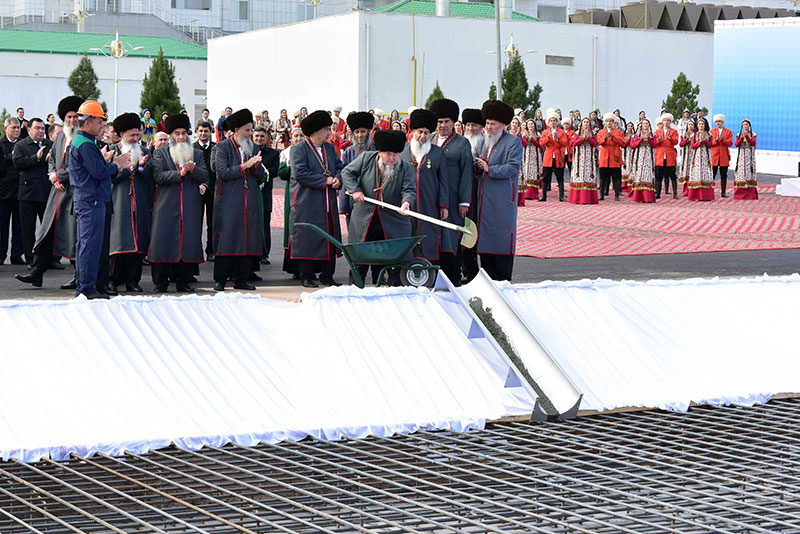 Solemn laying of the cultural center «Dokmaçylar»