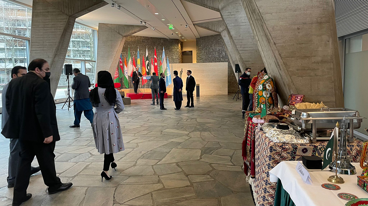 Посольство Туркменистана во Франции провело акцию в честь Новруз