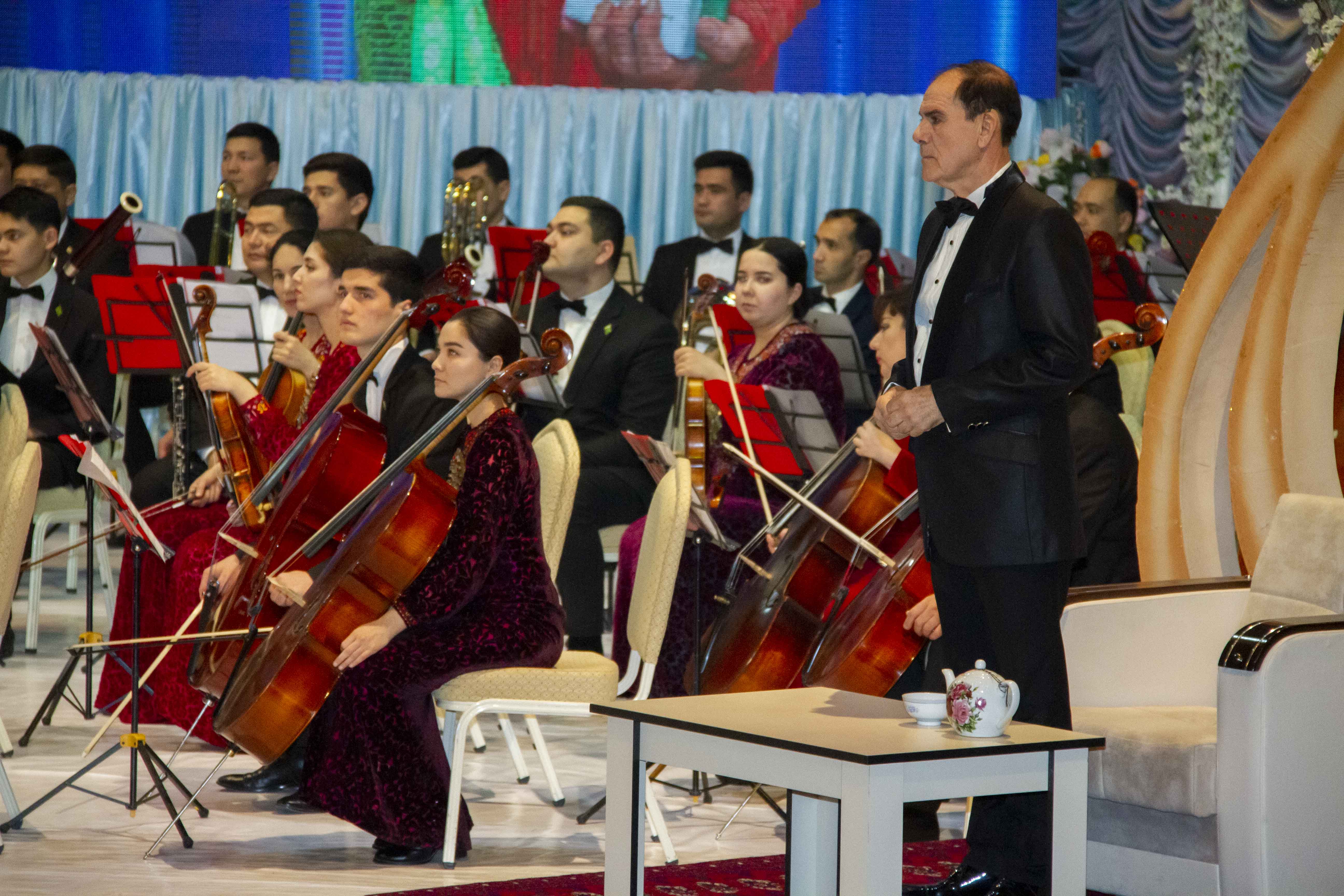 Atageldi Garyagdyyev celebrated his birthday on stage