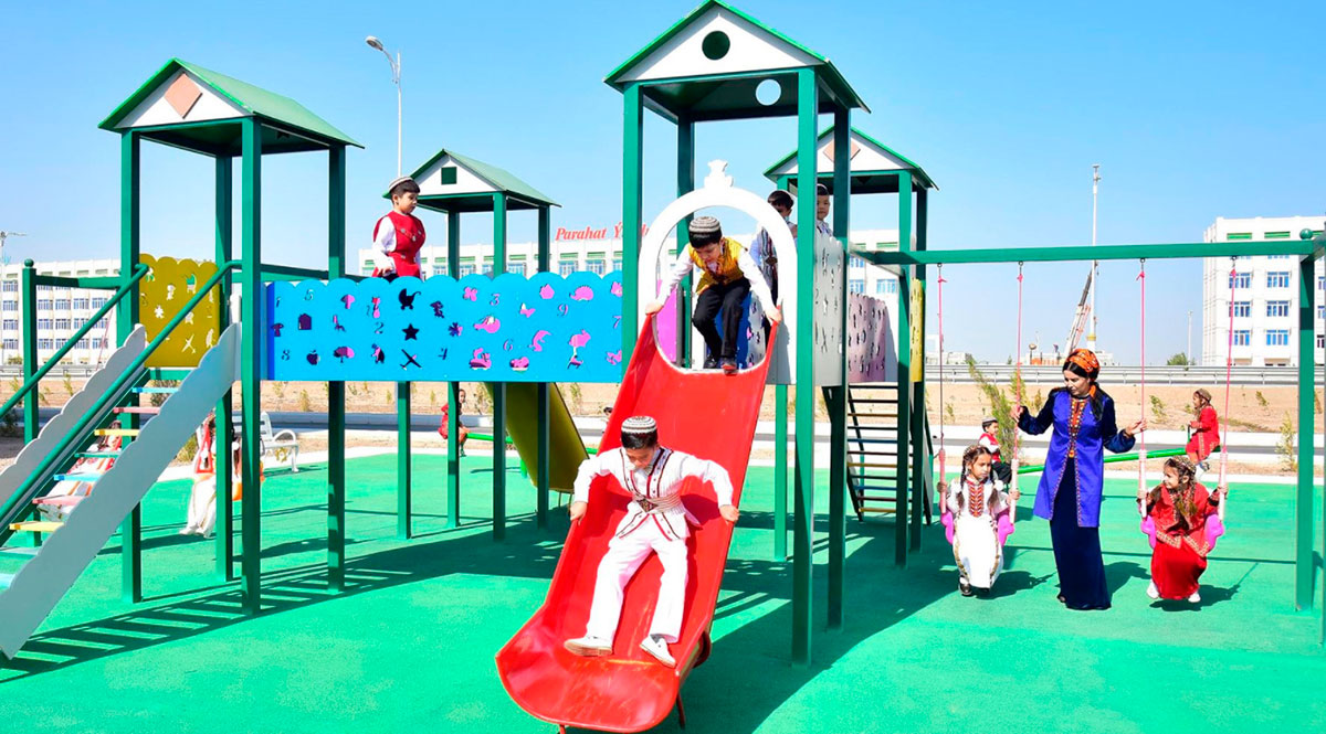 Строится парк для детей