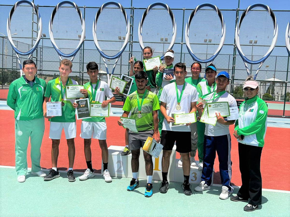 Определились победители открытого чемпионата Ашхабада по теннису