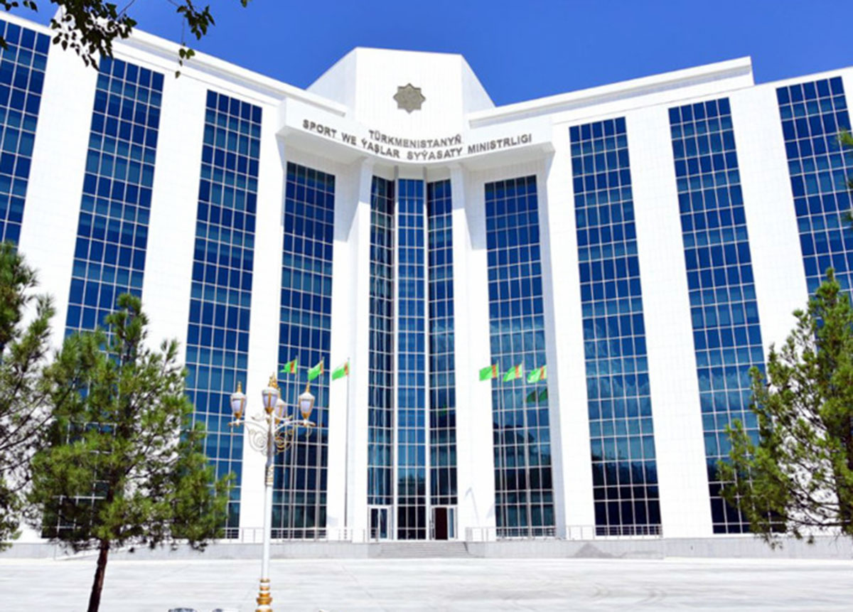 Готовится новая редакция Закона Туркменистана «О государственной молодёжной политике Туркменистана»