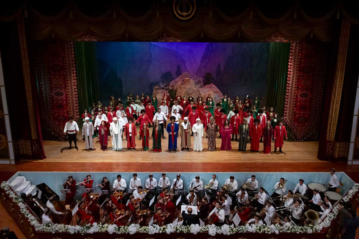 Опера Махтумкули: Судьба поэта, воспетая высоким вокалом