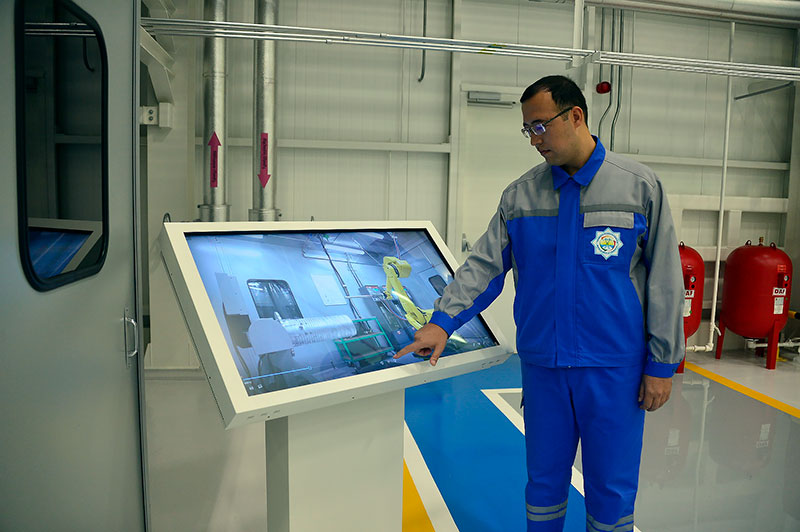 Президент Сердар Бердымухамедов принял участие в открытии нового высокотехнологичного объекта