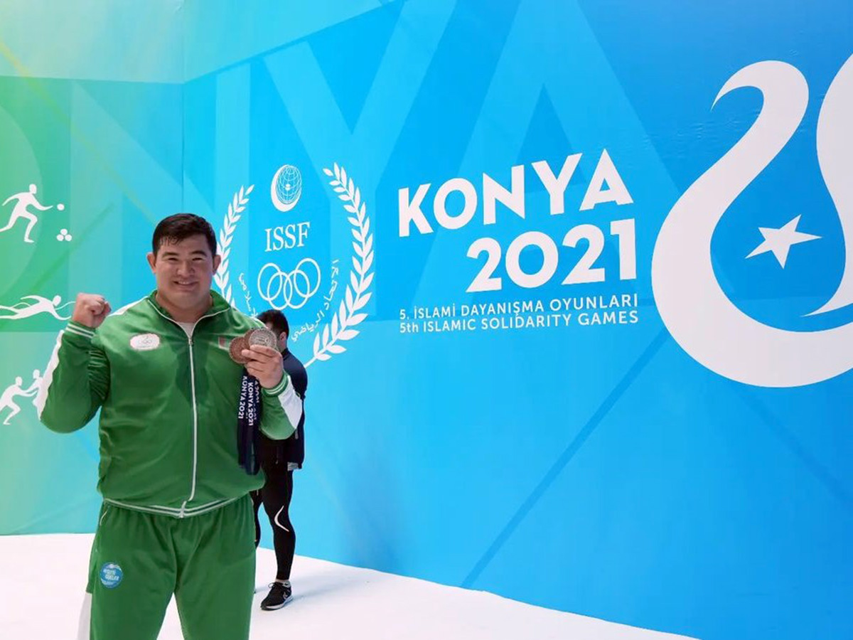 Туркменские штангисты завоевали 13 медалей на V Играх исламской солидарности