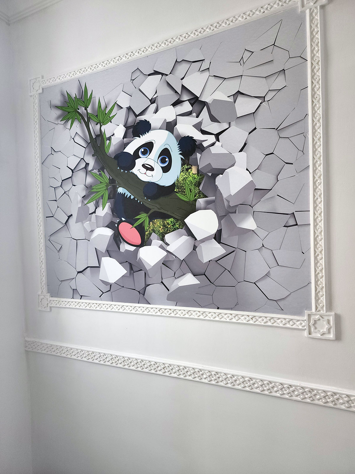 Art wallpaper will decorate the premises