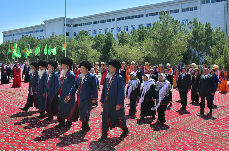 Расширяется аптечная сеть в регионах страны