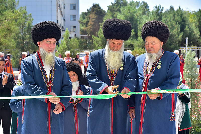 Расширяется аптечная сеть в регионах страны