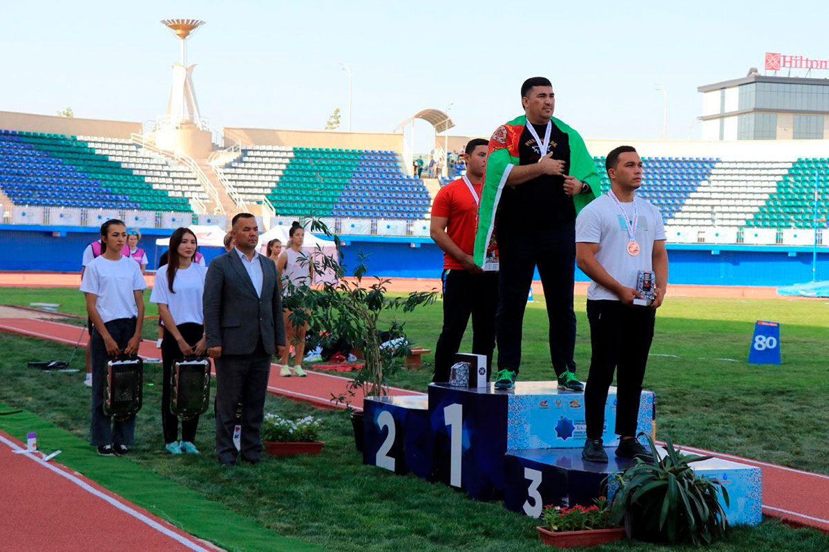 Туркменские легкоатлеты завоевали 11 медалей на открытом чемпионате Центральной Азии в Самарканде