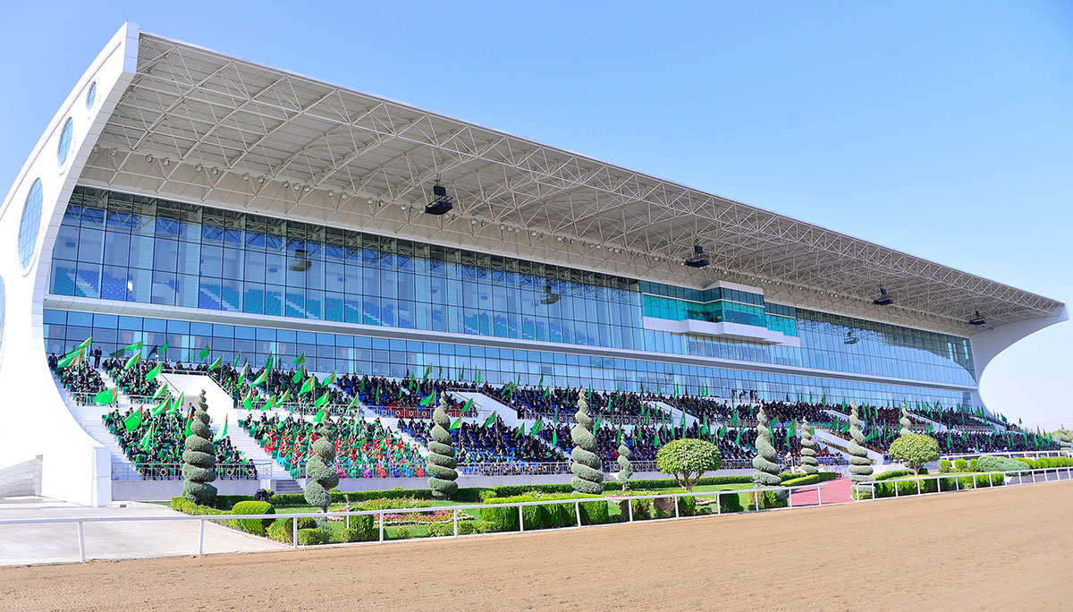 The President of Turkmenistan participated in the celebrations at the International Akhalteke Equestrian Complex