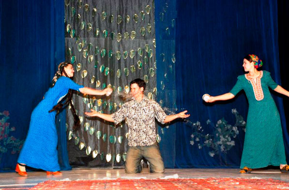 Афиша выходного дня: Какие театральные постановки пройдут в Ашхабаде?