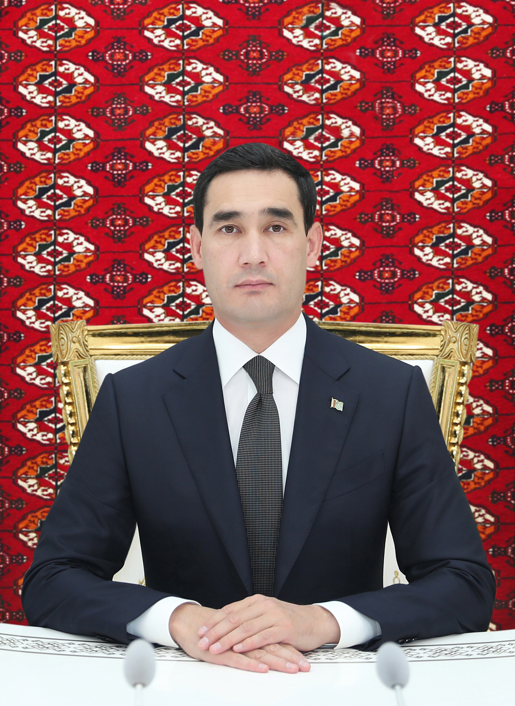 Türkmenistanyň saglygy goraýyş we derman senagaty ulgamynyň işgärlerine