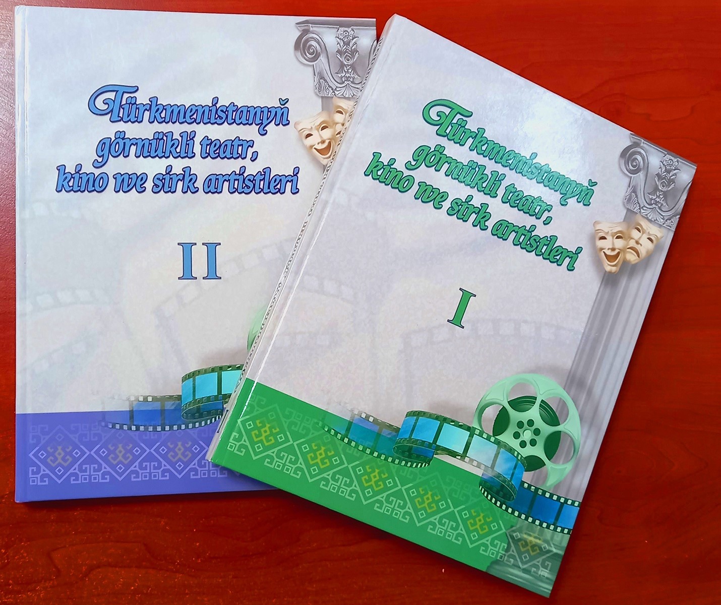 Türkmenistanyň görnükli medeniýet işgärleri barada iki jiltlik kitap neşir edildi