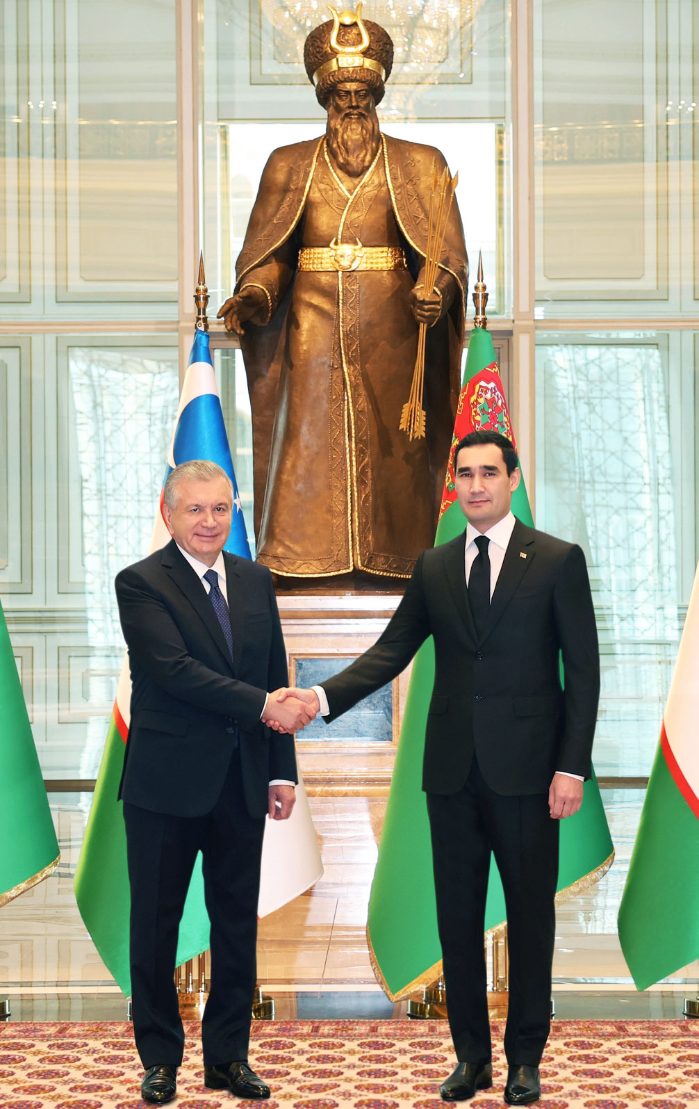 Türkmenistanyň we Özbegistan Respublikasynyň Prezidentleriniň arasynda gepleşikler geçirildi