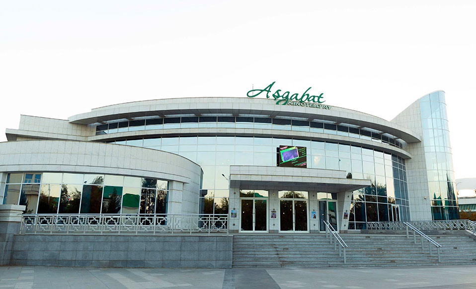 «Aşgabat» kinoteatrynda täze filmleriň deslapky görkezilişi bolar