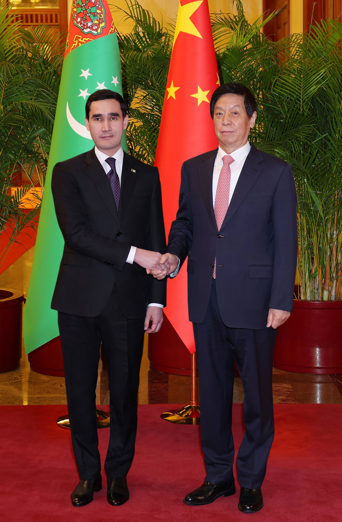 Президент Туркменистана встретился с руководителем Всекитайского собрания народных представителей КНР