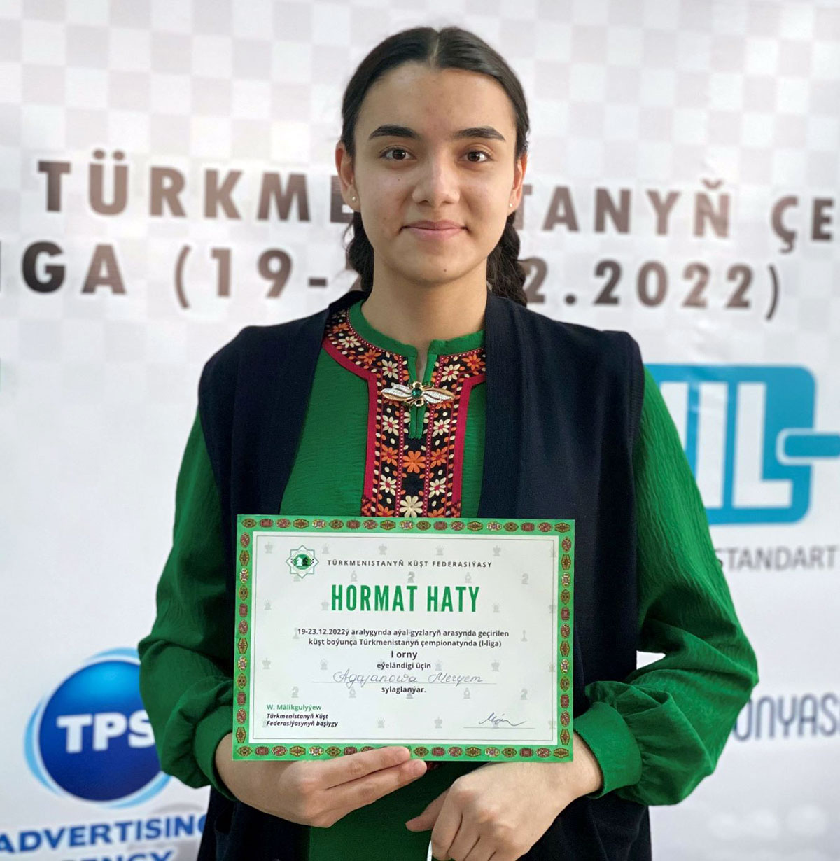 Чемпионкой Туркменистана по шахматам среди девушек до 20 лет стала Мерьем Агаджанова