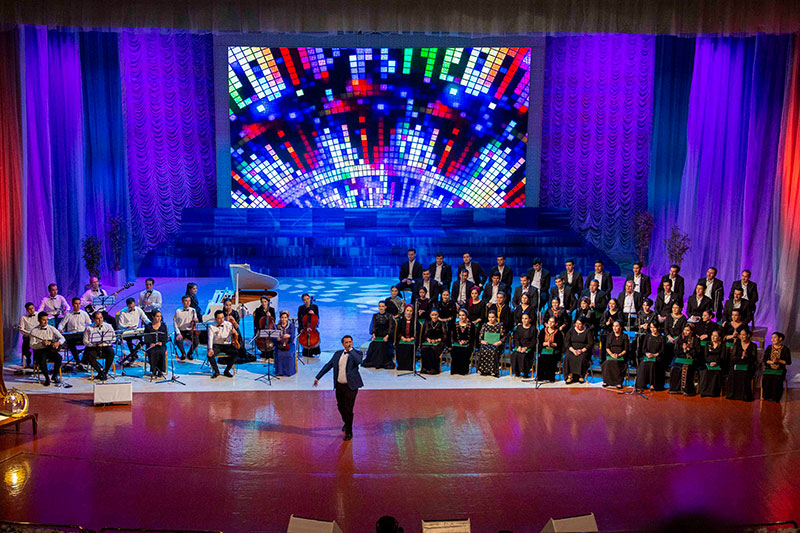 Звезды туркменской эстрады дали концерт