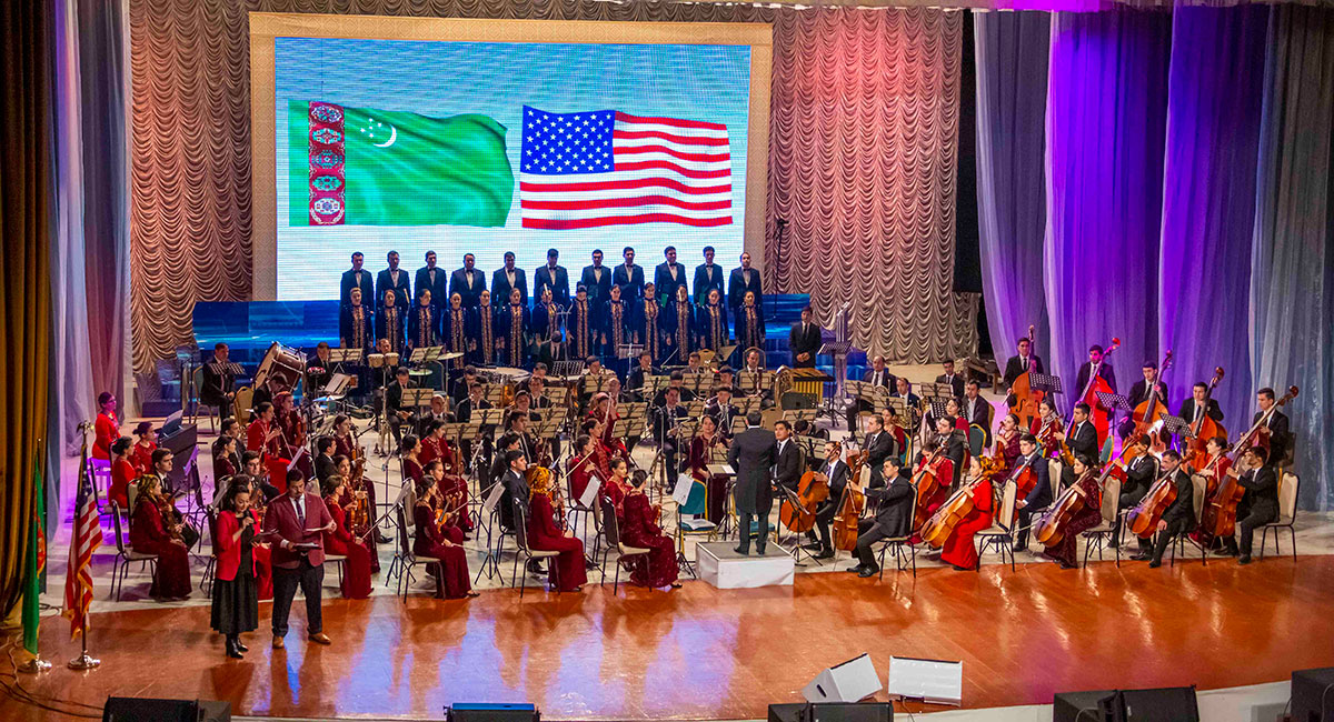 Ashgabat fans of the American musical theatre enjoyed the Broadway concert