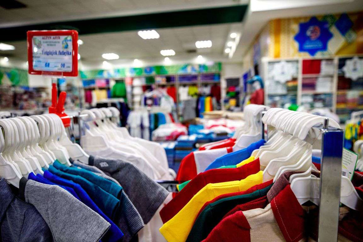 «Çeper» tikin fabrigi öndürilýän daşky geýimleriň görnüş sanyny atdyrdy