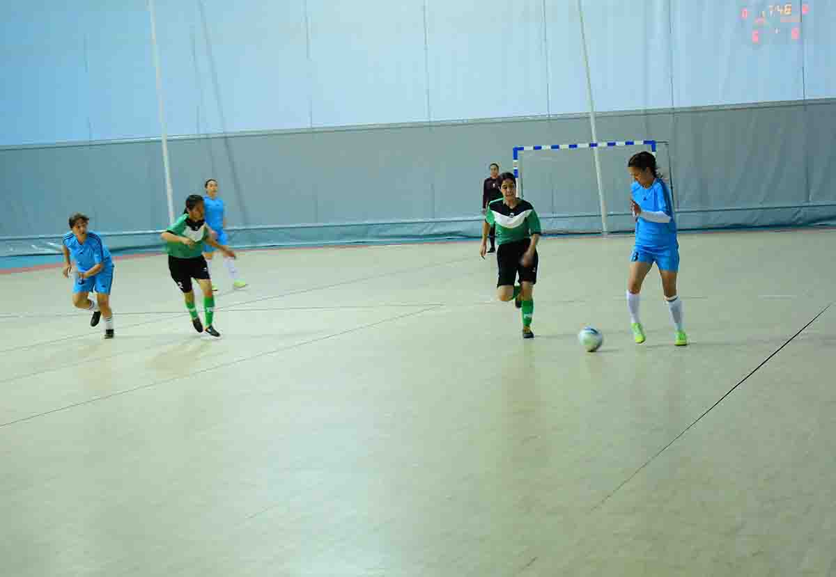 Semi-finalists of Turkmenistan Futsal Cup among women determined