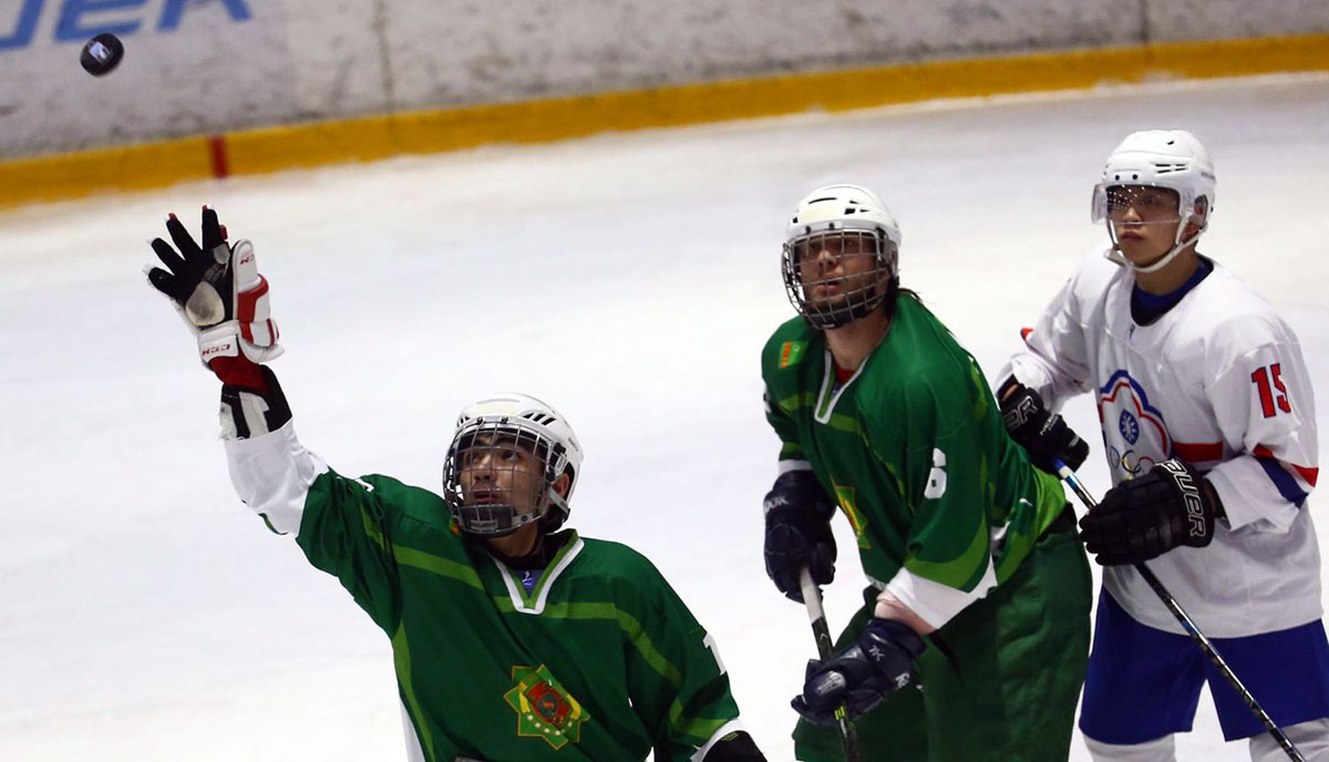 Хоккеисты Туркменистана завоевали серебряные медали в третьем дивизионе ЧМ-2023 в ЮАР
