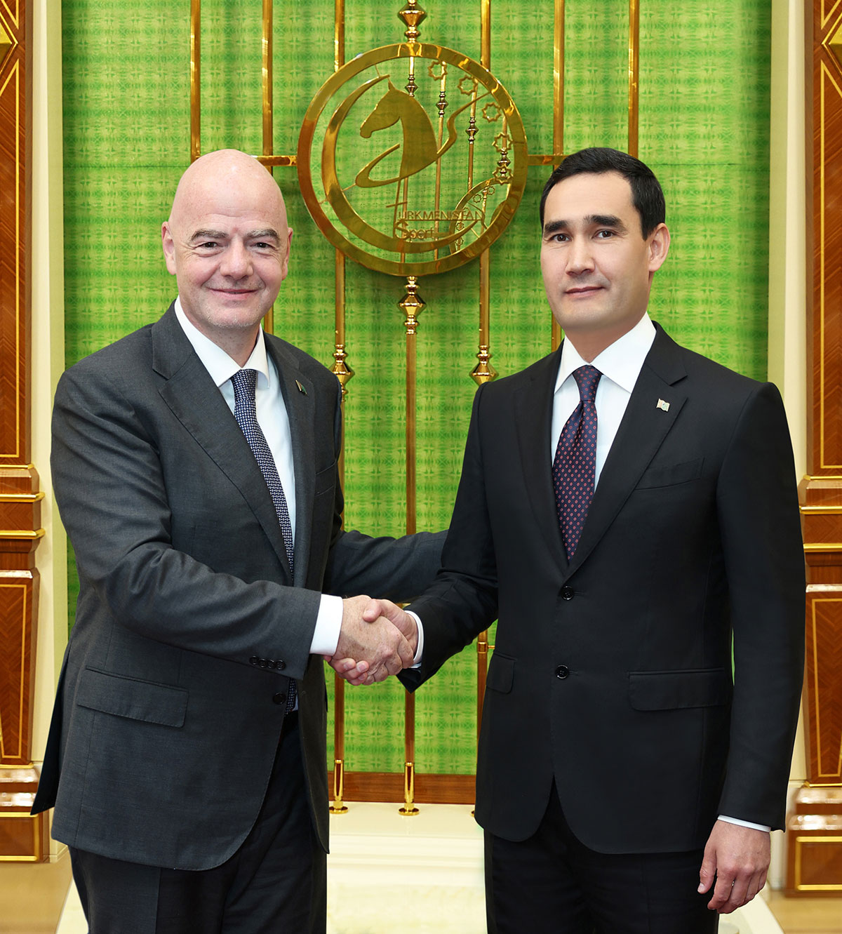 Встреча Президента Туркменистана с главой Международной федерации футбола