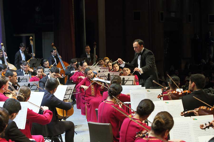 World premiere of the concert for soprano and large orchestra