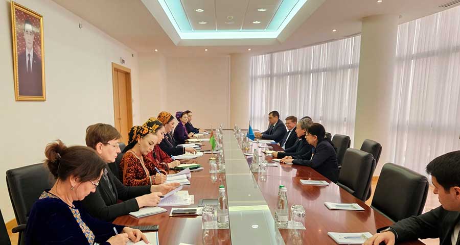 A round table on cooperation with UN-Habitat was held in Ashgabat