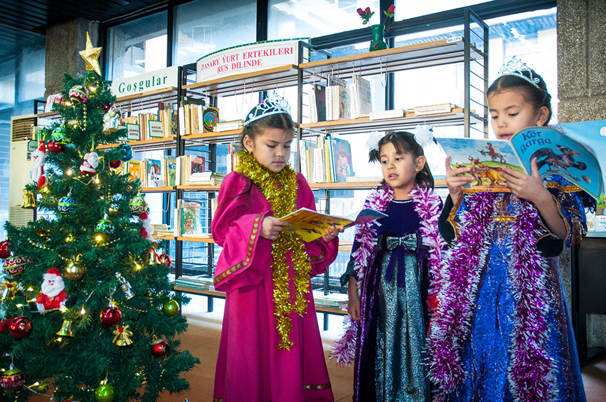 Bazar Amanov Children's Library held a New Year event for young readers