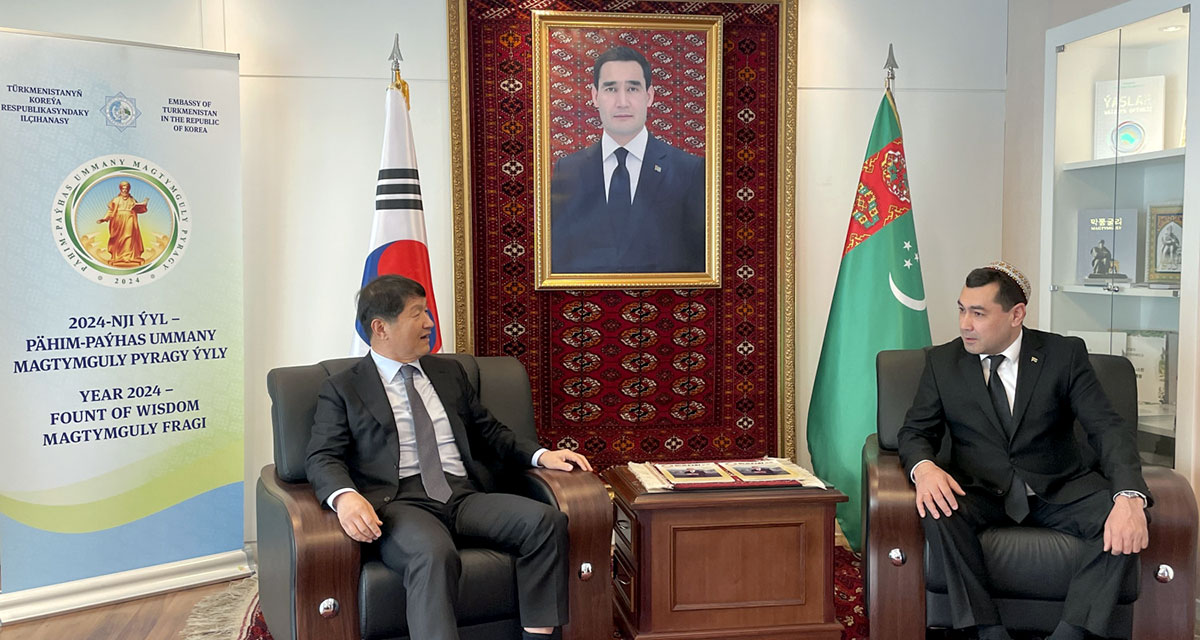 A meeting with the president-publisher of the “The Korea Times” was held at the Embassy of Turkmenistan