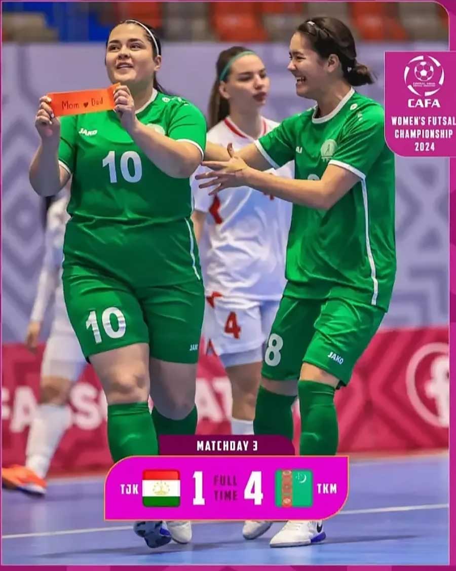 Turkmenistan women's futsal players beat Tajikistan at the CAFA-2024 Championship in Dushanbe