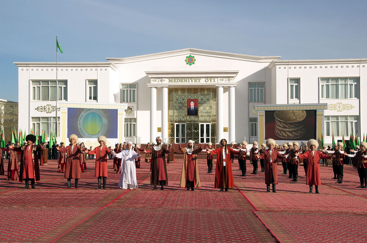 Ýurdumyzyň iň gowy etrabyna Türkmenistanyň Prezidentiniň baýragy gowşuryldy