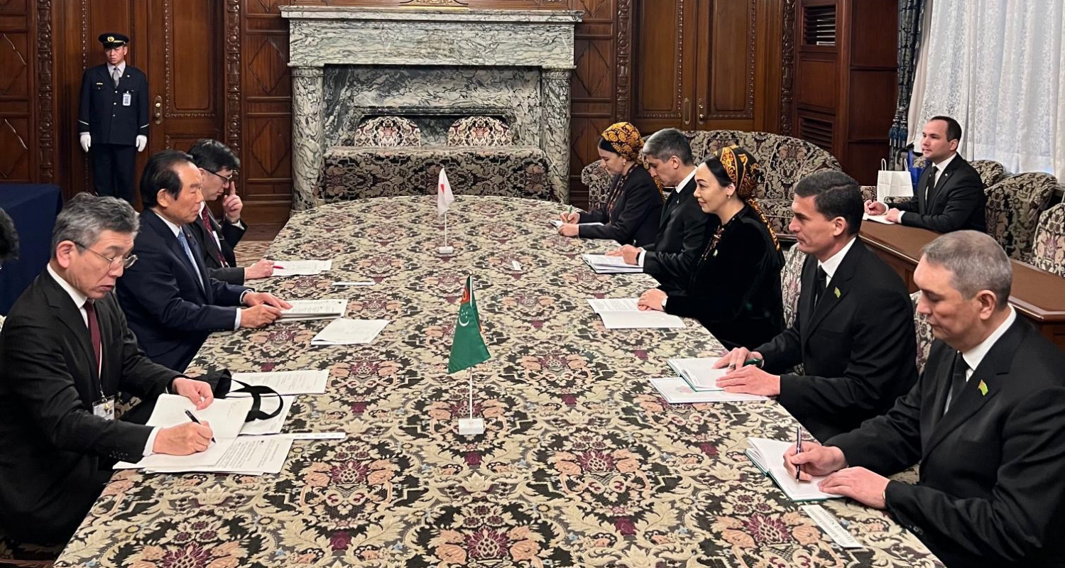 Türkmenistan we Ýaponiýa parlamentara gepleşikleri giňeltmegi maksat edinýär