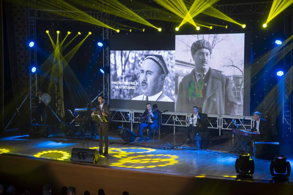 Ashgabat Hosted a Solo Concert by Izzat Movlyanov