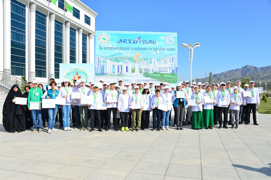 В Туркменистане состоялась церемония награждения победителей и закрытия Международной математической олимпиады