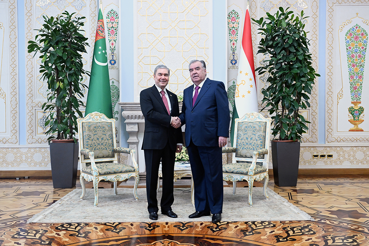 В Душанбе состоялись переговоры Национального Лидера туркменского народа, Председателя Халк Маслахаты Туркменистана с Президентом Таджикистана