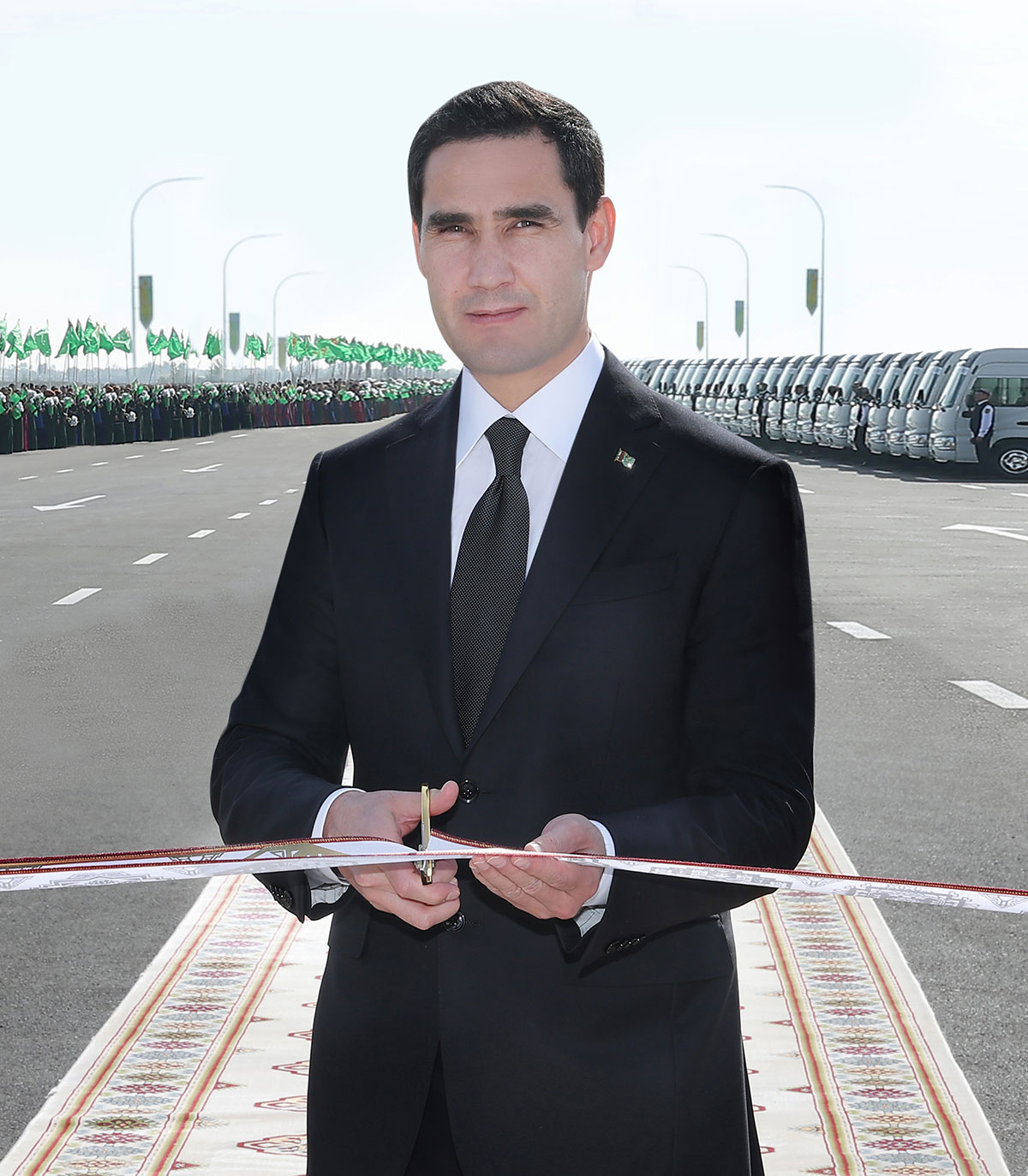 Президент Сердар Бердымухамедов принял участие в открытии нового участка высокоскоростной автомагистрали