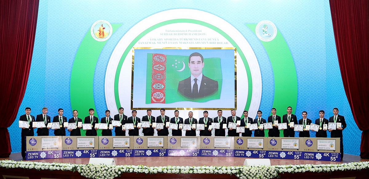Celebration in Honor of Athletes and Coaches of the Galkan Turkmen Hockey Team