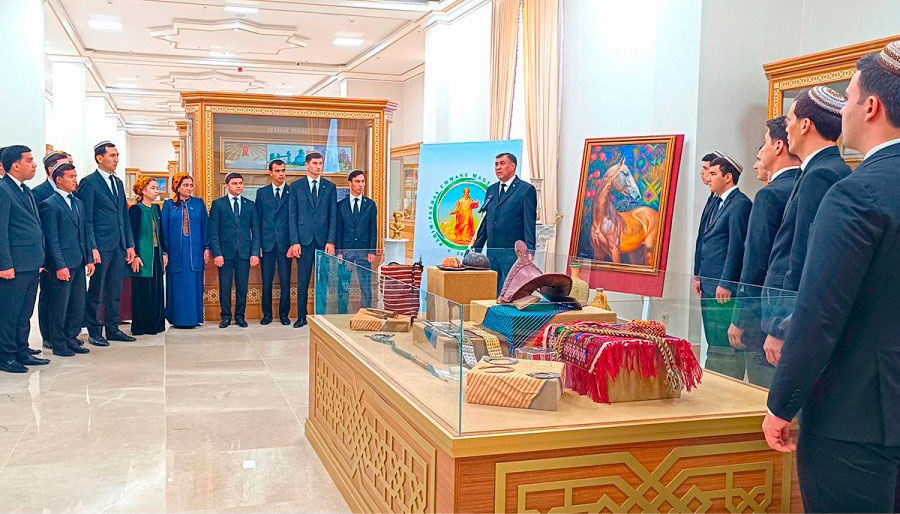 An exhibition «Taryhdan taryply türkmen bedewi» was opened in the museum of the city of Arkadag on the Day of the Turkmen Horse