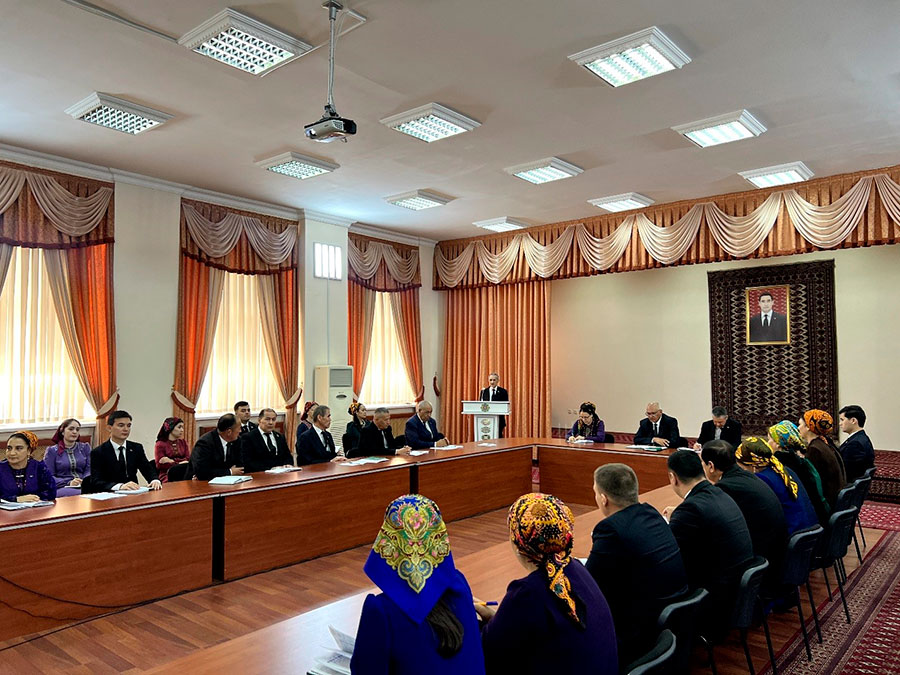 Representatives of academic and university science held a conference in honor of the 300th anniversary of Magtymguly Fragi