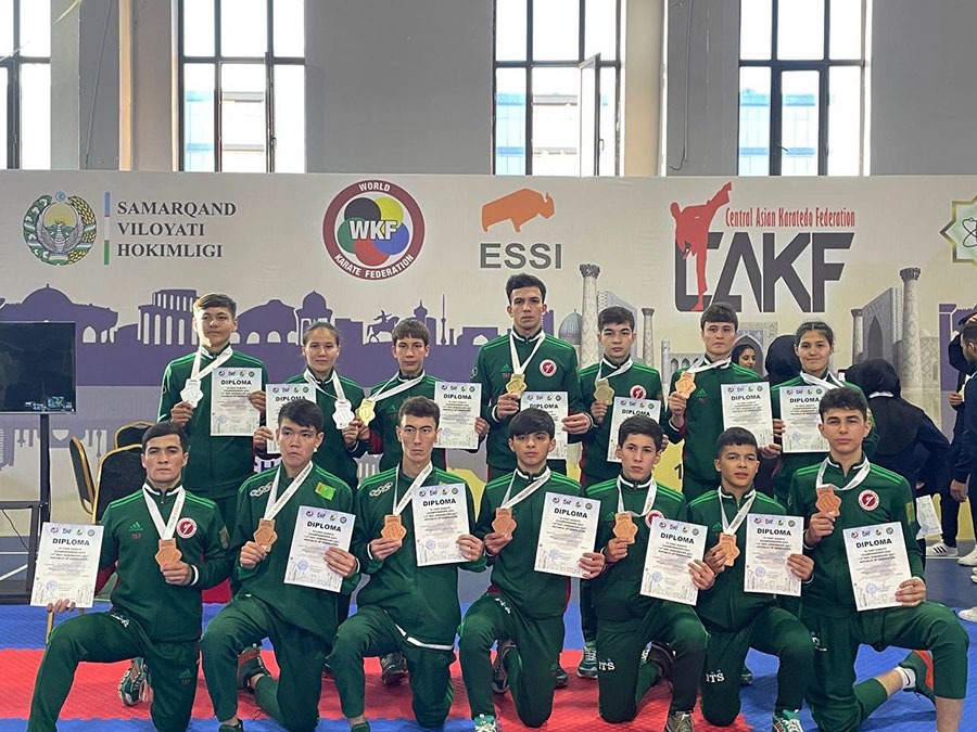 Türkmenistanly karateçiler Samarkantda geçirilýän Merkezi Aziýa çempionatynda ýene 14 medal gazandylar
