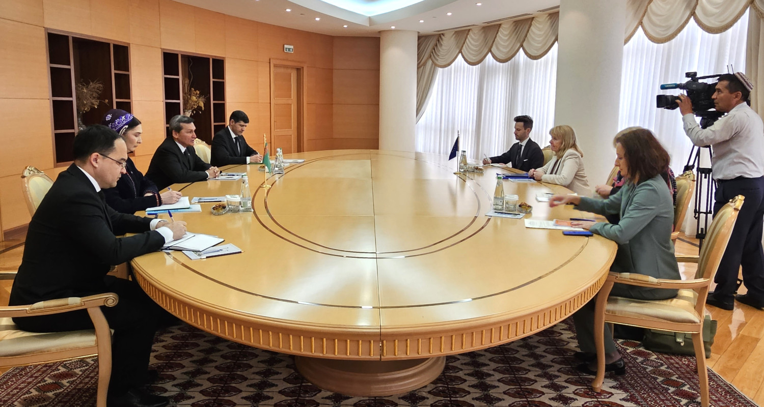 В МИД Туркменистана состоялась встреча со Специальным представителем ЕС по Центральной Азии