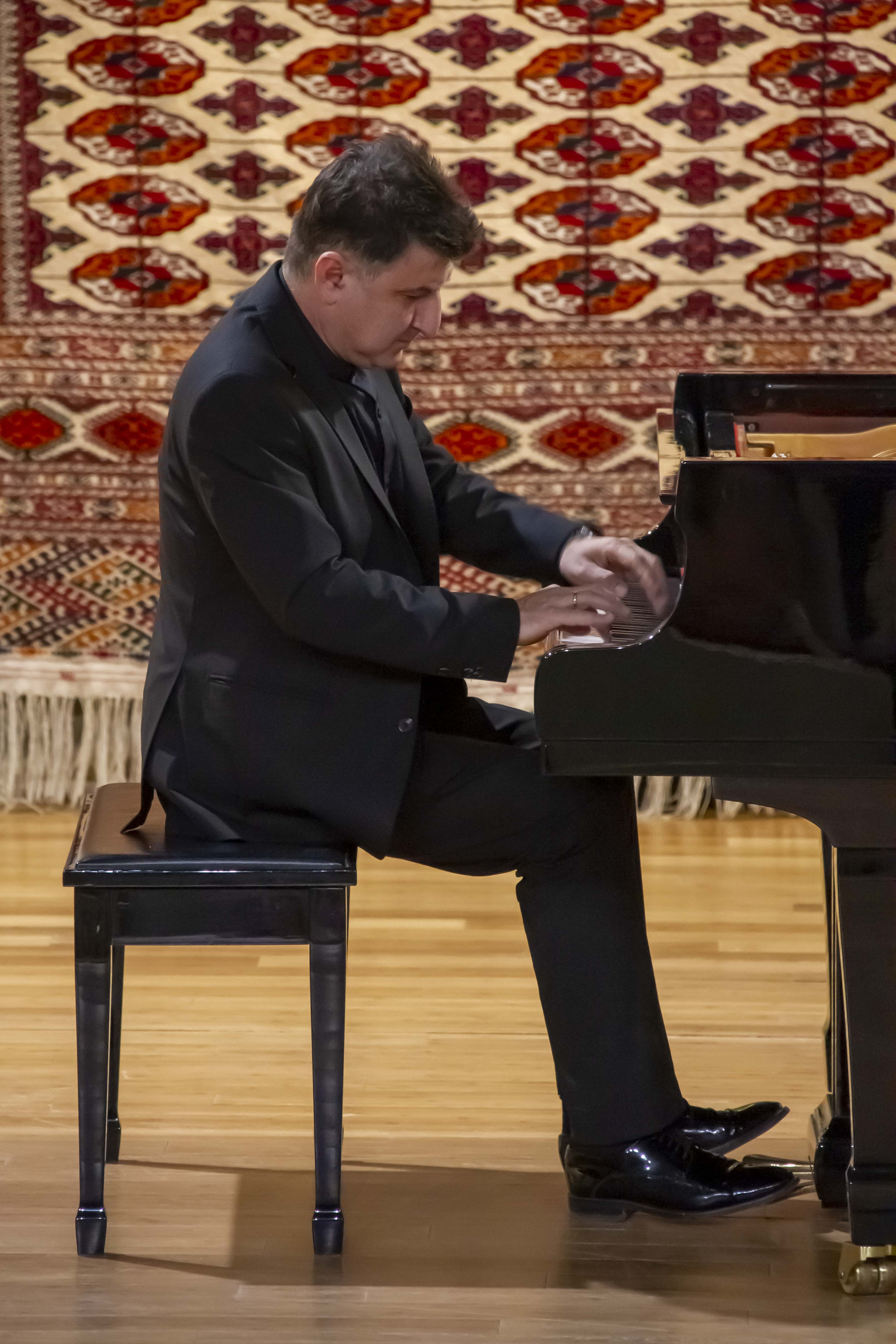 Владимир Мкртумов выступит с концертами на музыкальных площадках страны