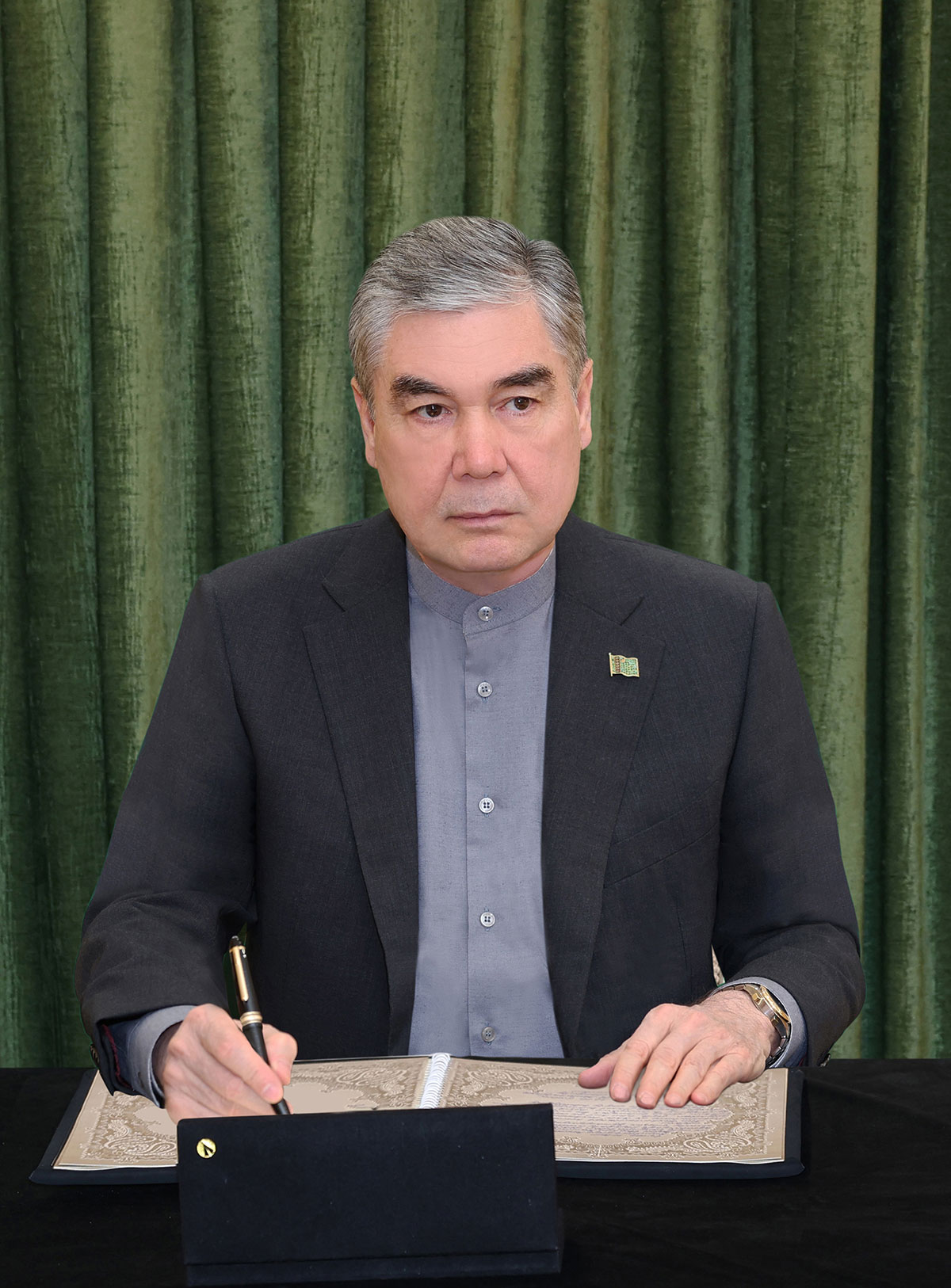 The National Leader of the Turkmen people, Chairman of the Halk Maslahaty of Turkmenistan visited the Embassy of the Islamic Republic of Iran in Turkmenistan