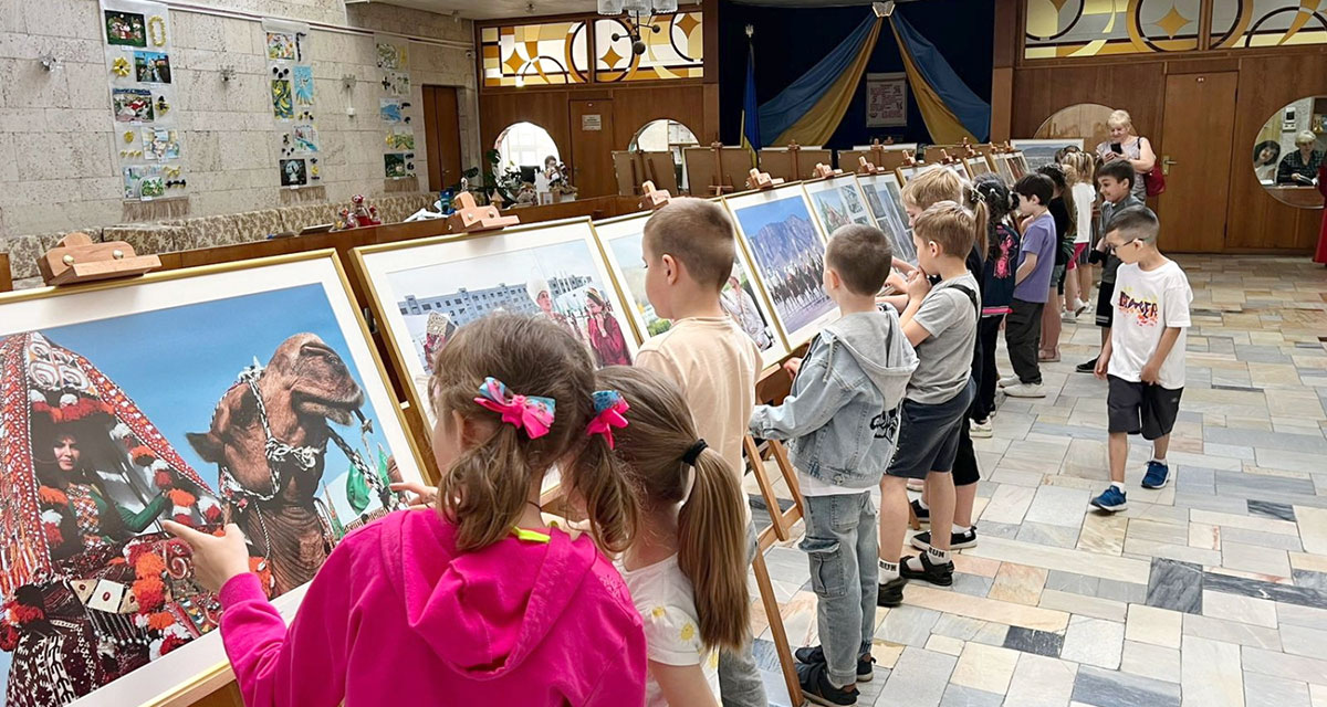 The National Library of Ukraine for Children hosted an exhibition entitled «Cultural Values of the Turkmen People»