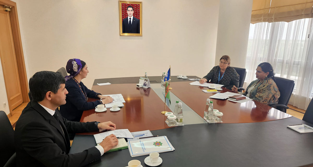 Встреча заместителя министра иностранных дел Туркменистана с новой Главой Представительства ЮНИСЕФ в Туркменистане